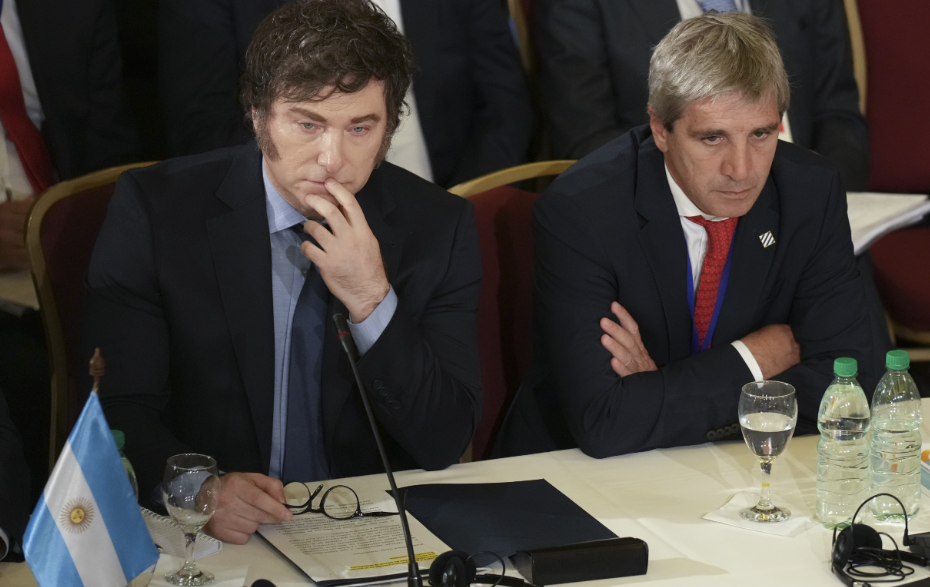 Aprueba FMI otro préstamo de 1,000 millones de dólares a Argentina