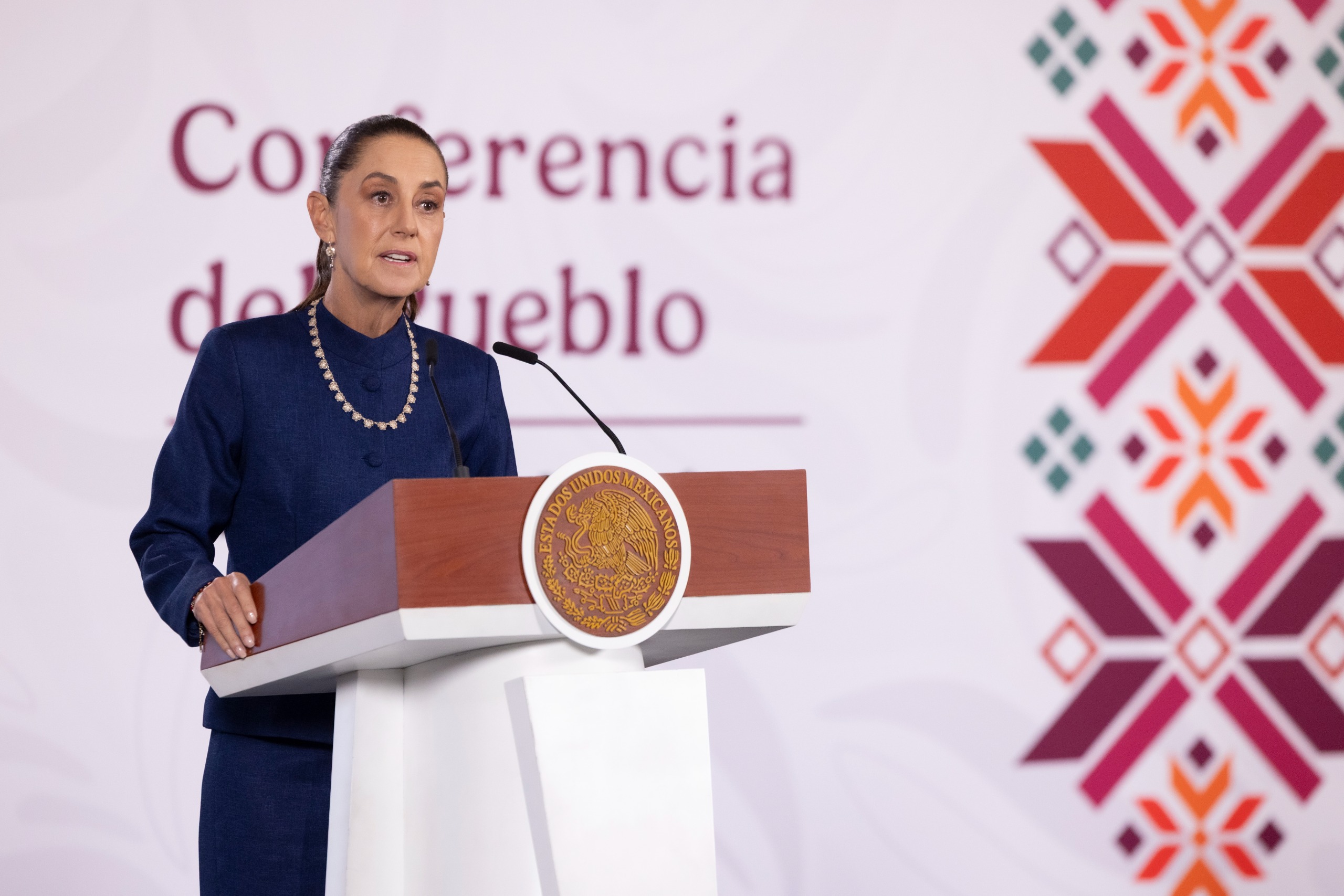 “El fin no justifica los medios”, cuestiona Claudia Sheinbaum contradicción de EEUU en captura y traslado del Mayo Zambada