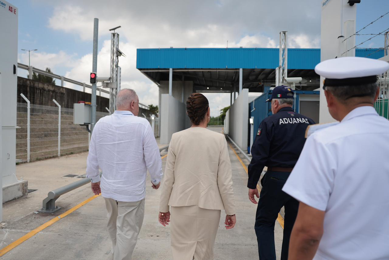 Presidenta Sheinbaum conmemora en Veracruz el Bicentenario de la Independencia en la Mar y fortalece infraestructura portuaria