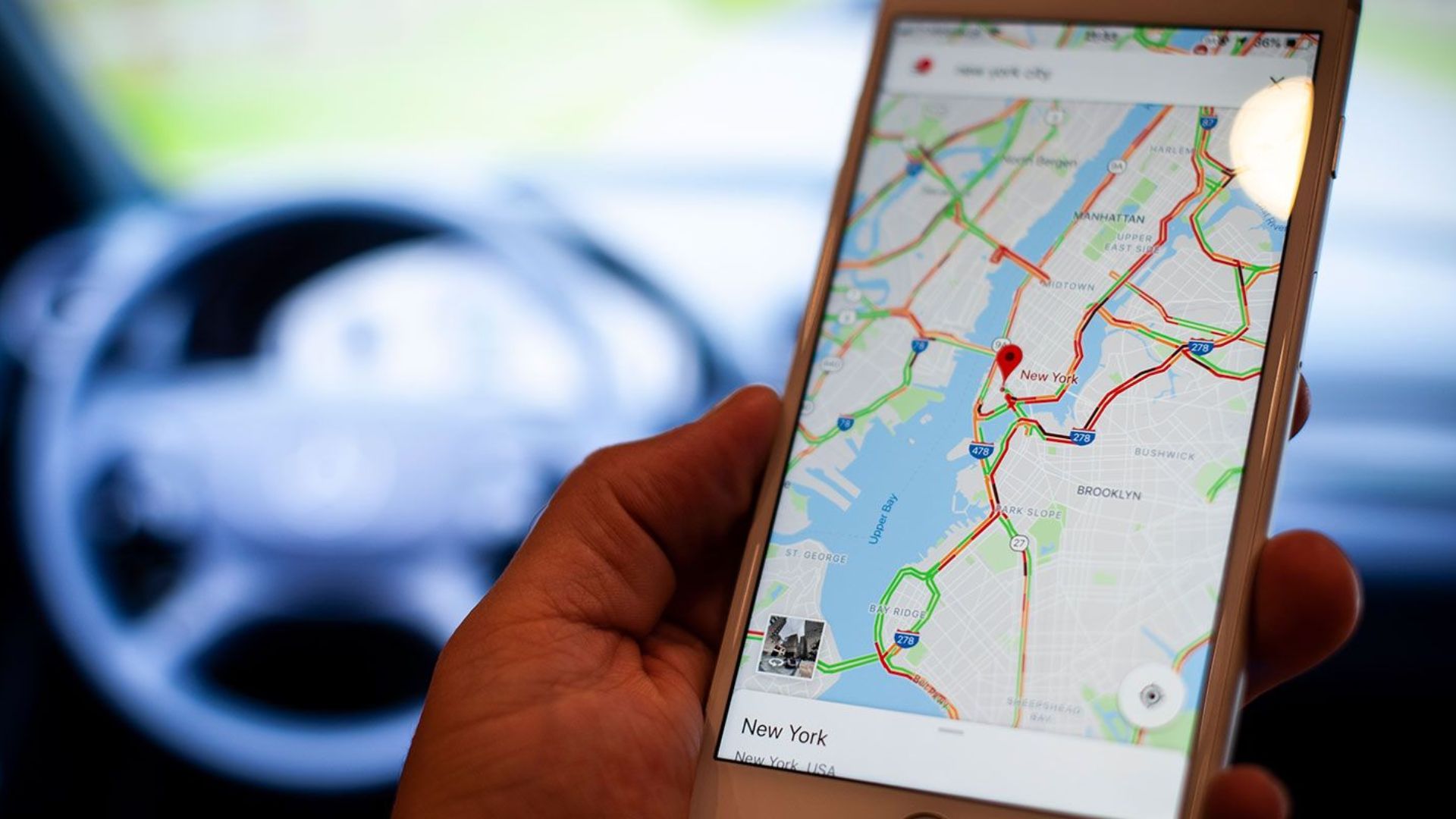 Comunidades migrantes en EE.UU usan Waze y Google Maps para alertar sobre operativos de ICE en tiempo real