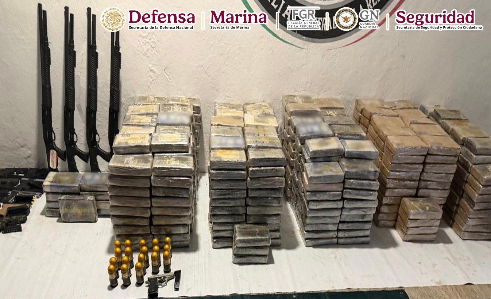 Aseguran Fuerzas Federales arsenal y 687 kilos de cocaína durante cateo en Tapachula, Chiapas