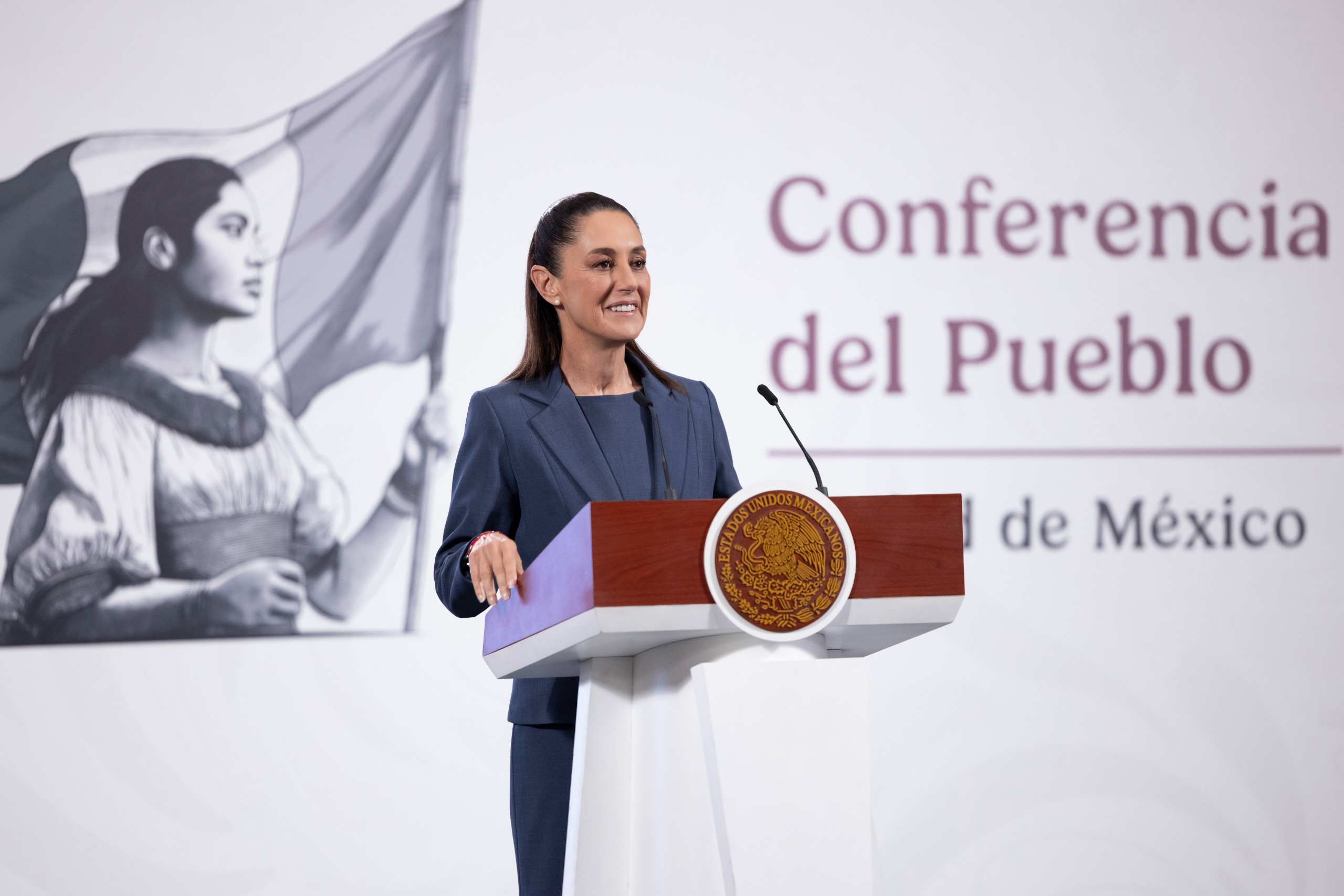 Informa Claudia Sheinbaum que inaugurarán 8 plantas eléctricas entre 2025 y 2027