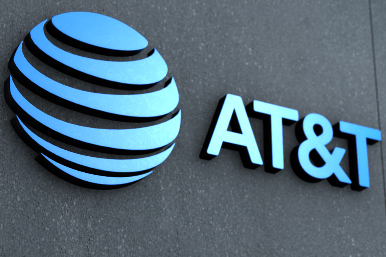Acuerdan Televisa y Fintech la compra de AT&T: el último clavo en el ataúd de la reforma de EPN