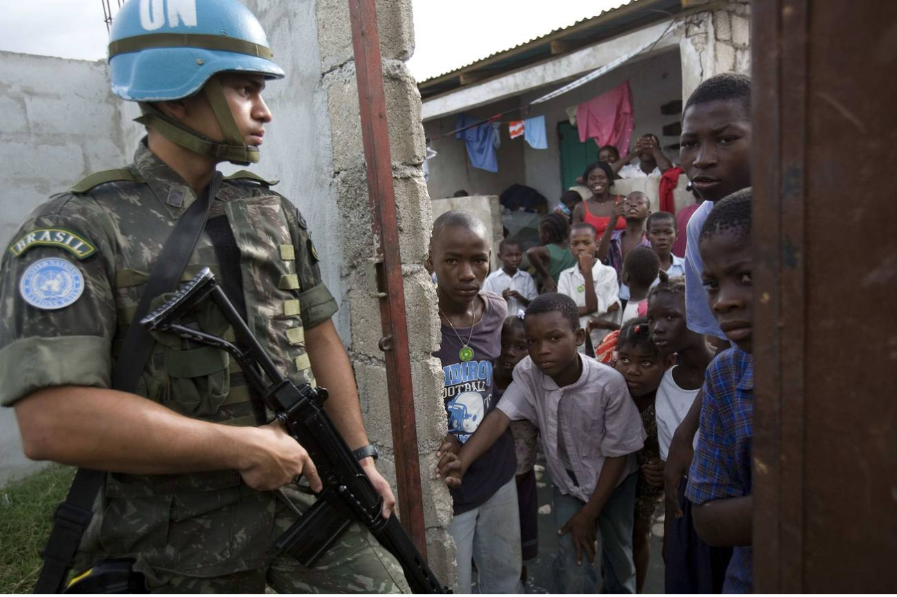 Aprueba el Consejo de Seguridad de la ONU intervención en Haití para restablecer el orden