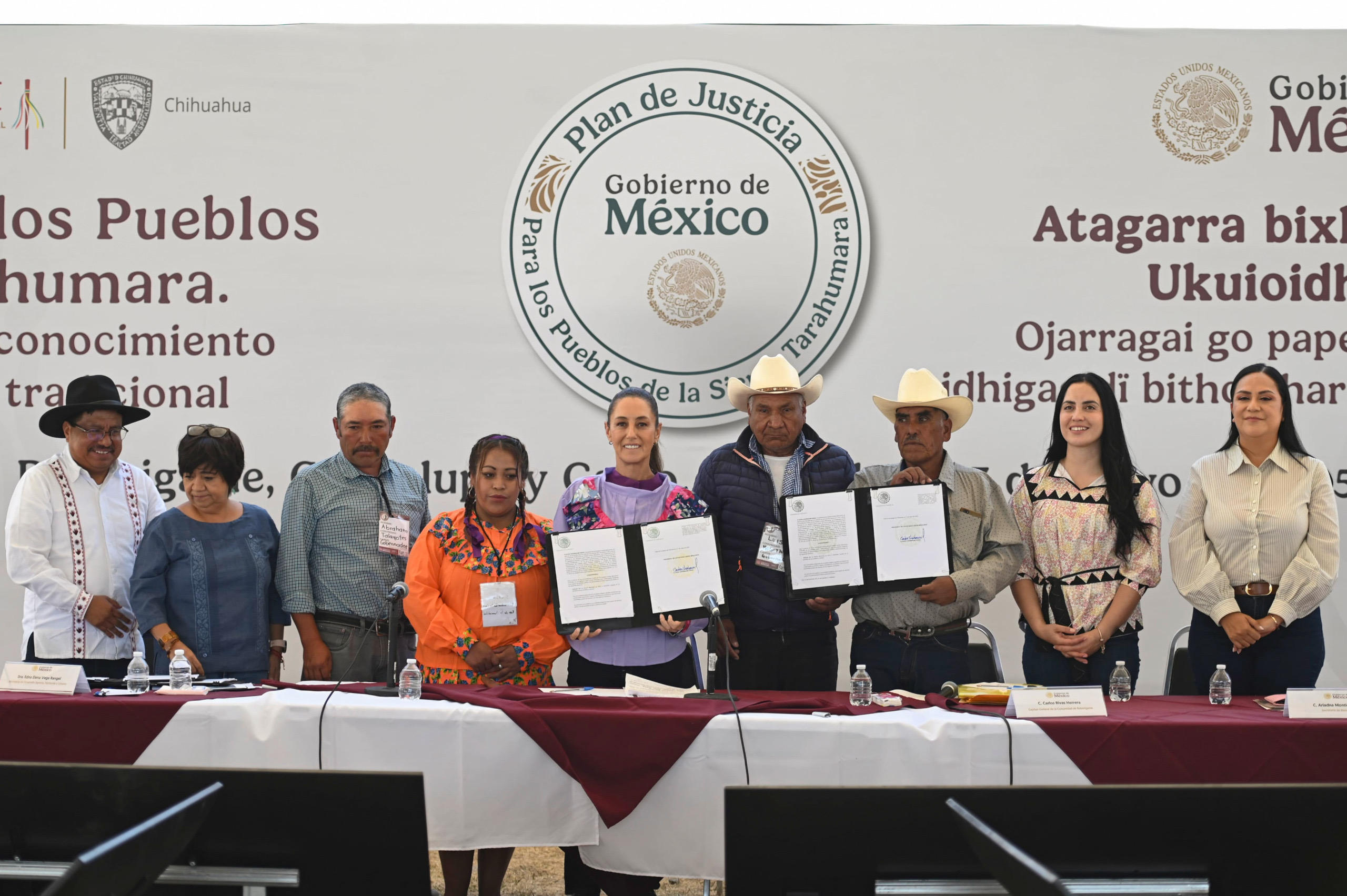 Restituye Claudia Sheinbaum tierras a Pueblos de la Sierra Tarahumara; crearán escuelas de Enfermería en la región