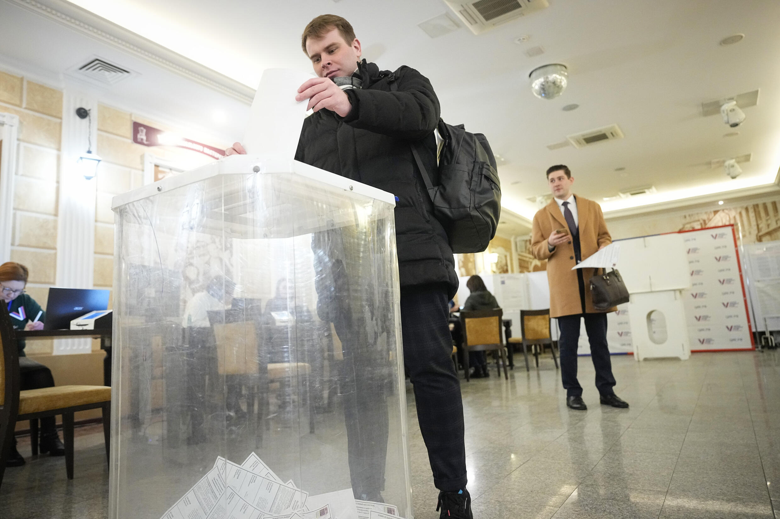 Inician las elecciones presidenciales en Rusia, serán tres días de votaciones