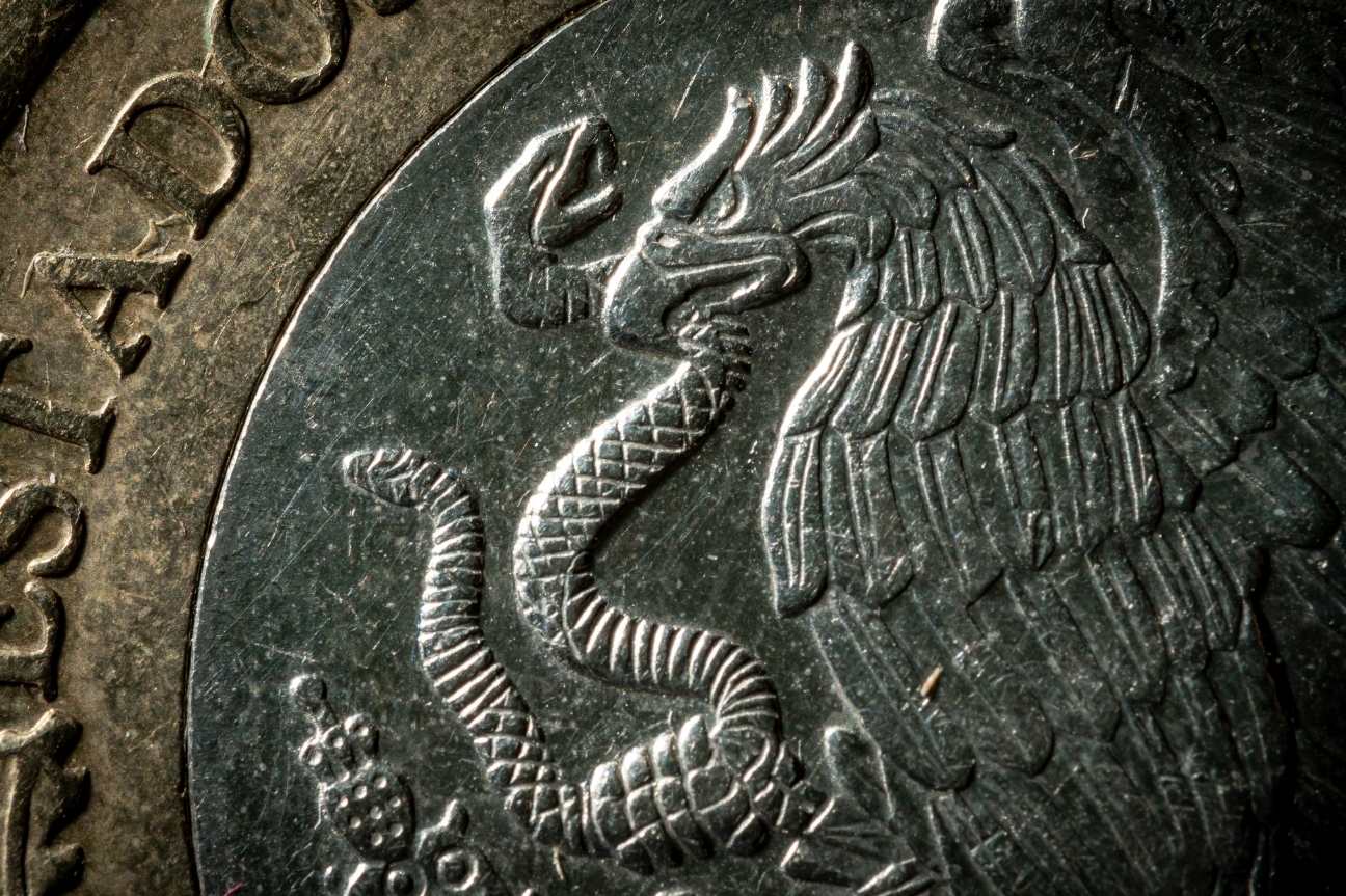 Economía mexicana, entre el Súper Peso de Bloomberg y la mejora de perspectiva del FMI