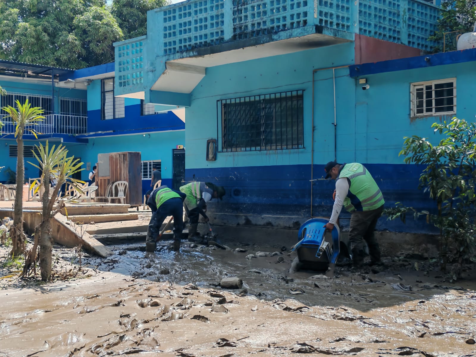 Suman 76 personas fallecidas por lluvias en cinco estados; continúa despliegue de ayuda y seguimiento a damnificados por parte del Gobierno de México