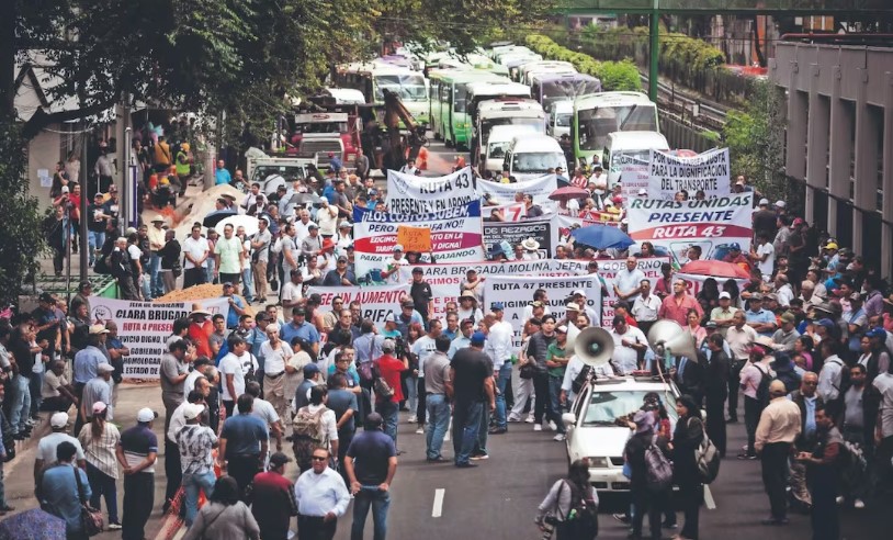 Cancelan transportistas megamarcha y bloqueos en la Ciudad de México