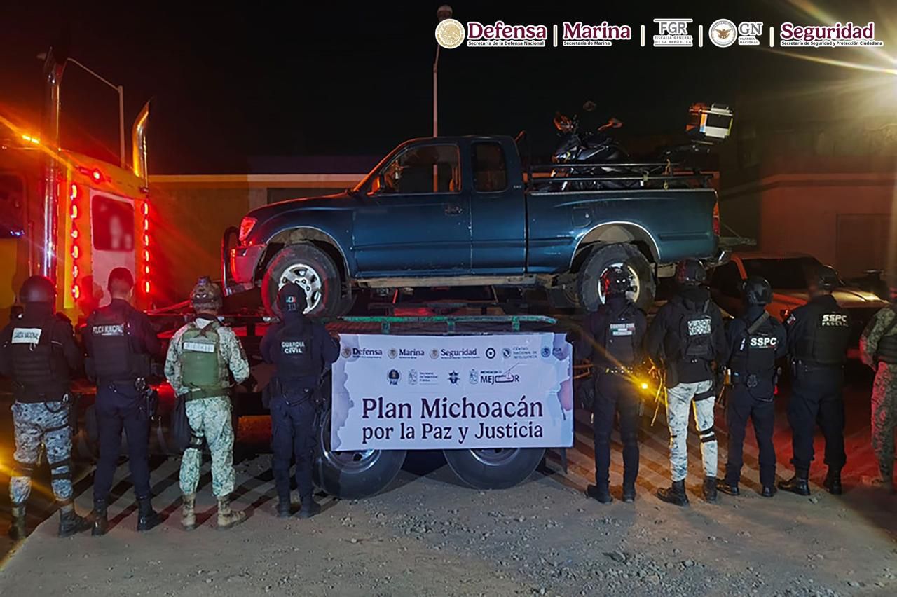 Detienen a 10 personas y aseguran armamento y drogas como parte del Plan Michoacán