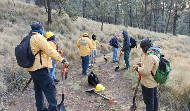 Controla SEMAR incendio forestal en el Parque Nacional Iztaccíhuatl