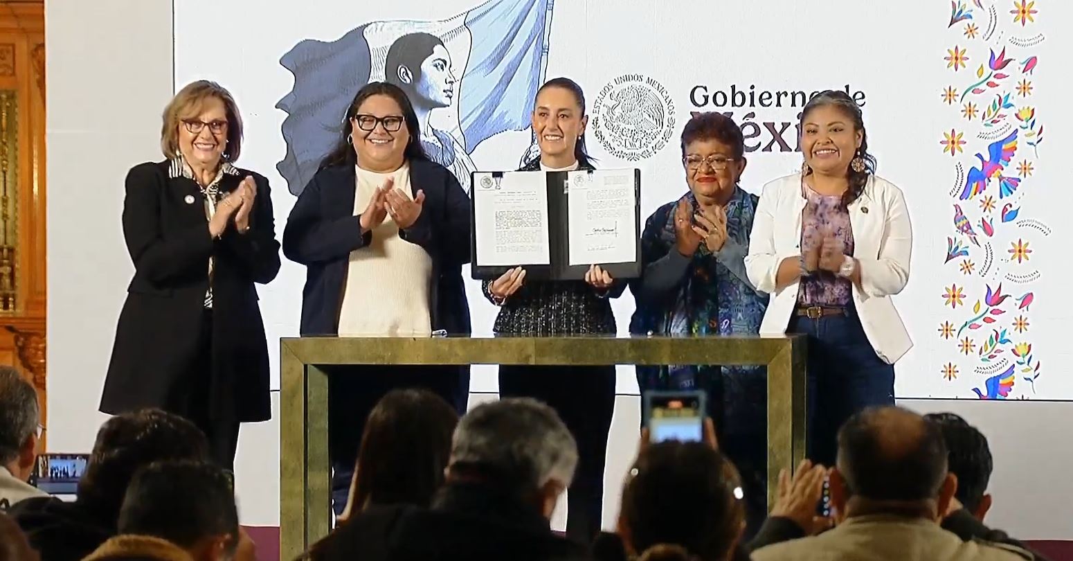 Firma Claudia Sheinbaum decreto constitucional para la Igualdad Sustantiva de las mujeres