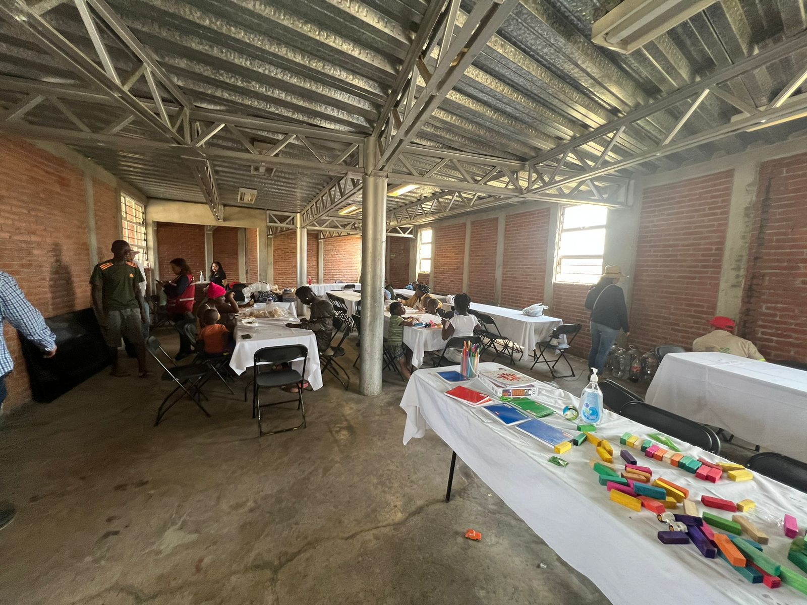 90% de las personas migrantes que se encontraban en la vía pública ya cuentan con techo y atención integral: Clara Brugada