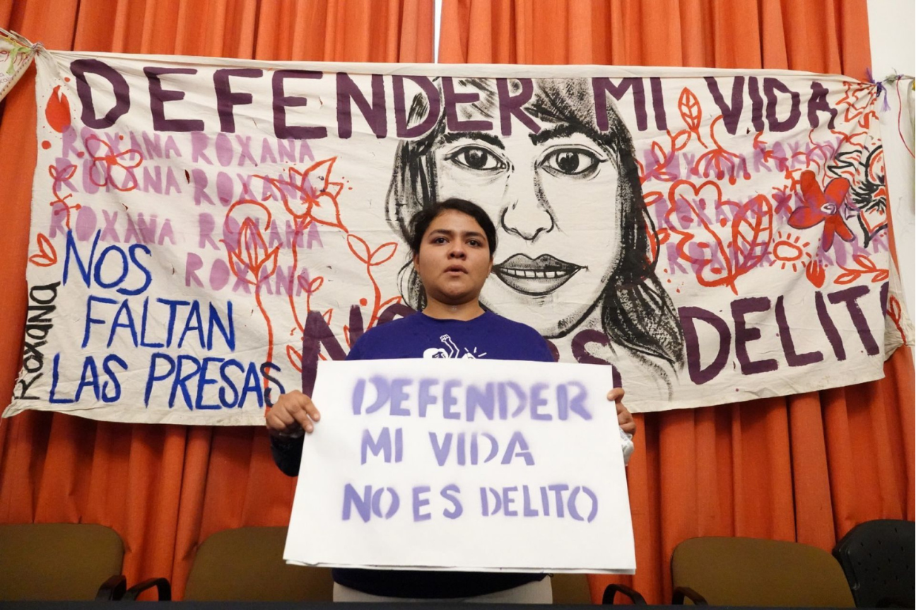 Dicta la FGJEM sentencia absolutoria a Roxana Ruíz por el delito de homicidio en legítima defensa