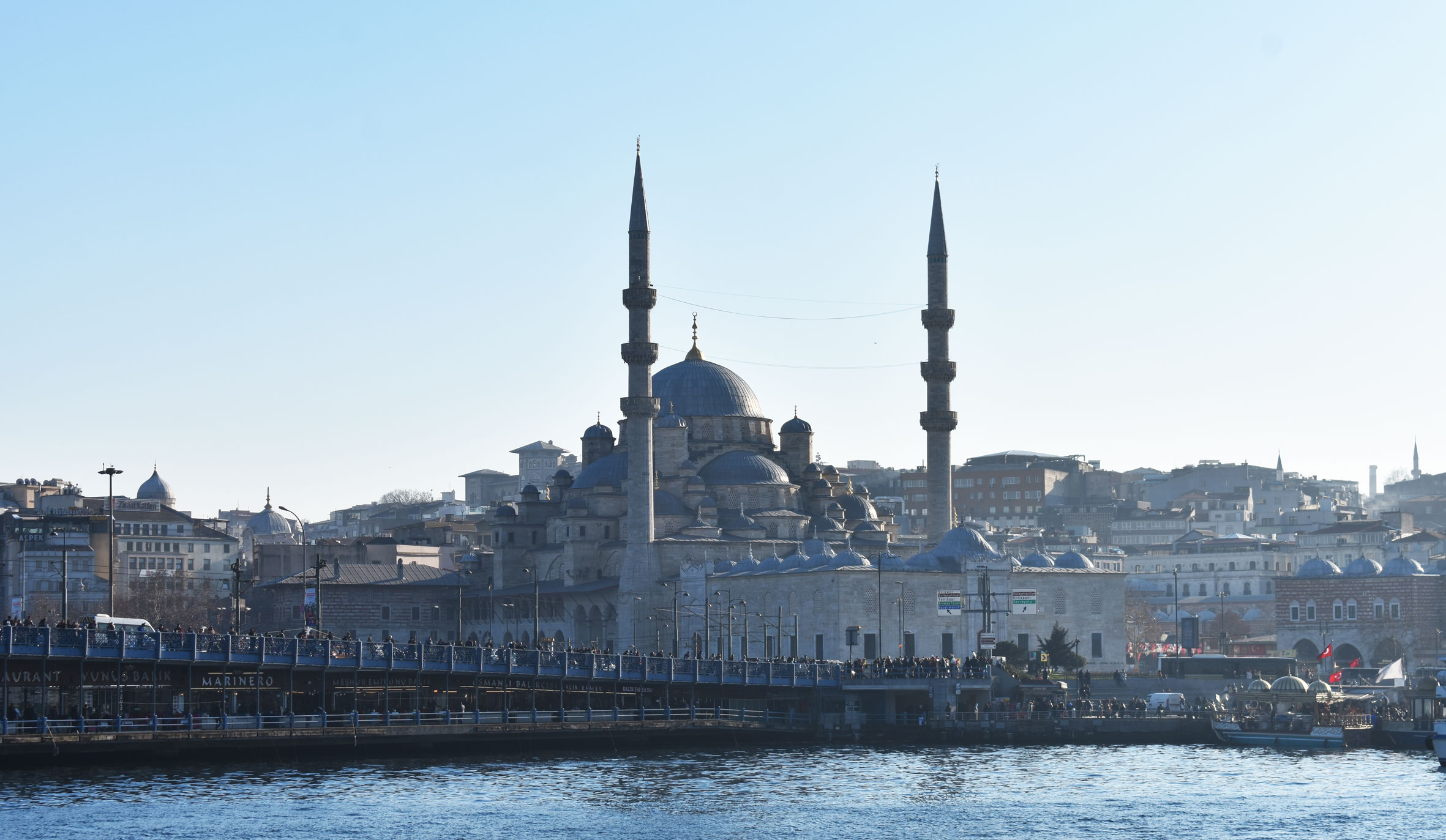 Se registra sismo magnitud 6.2 en Estambul; hay 151 heridos por lanzarse de edificios