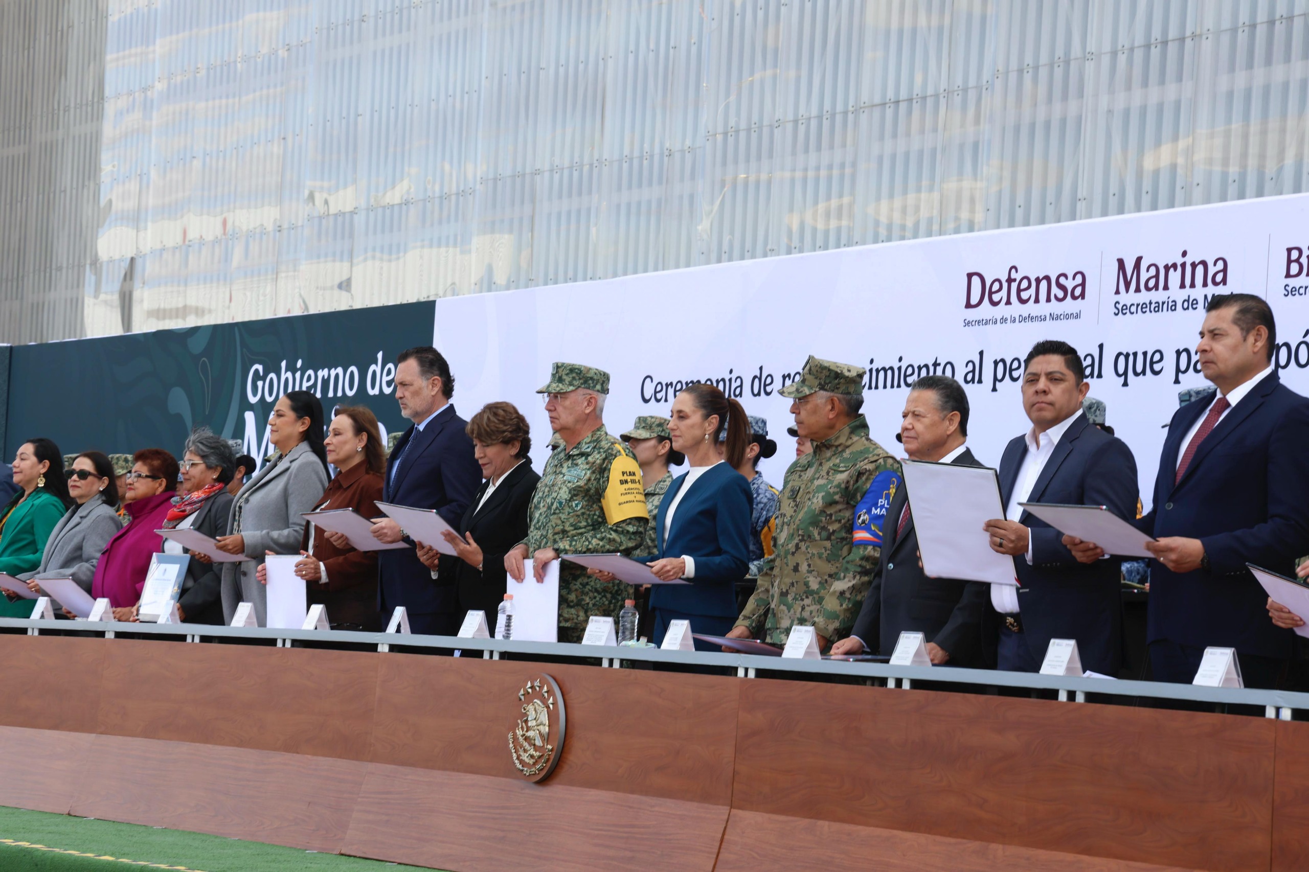 Reconoce Claudia Sheinbaum a funcionarios que auxiliaron a la población afectada por las lluvias en el país