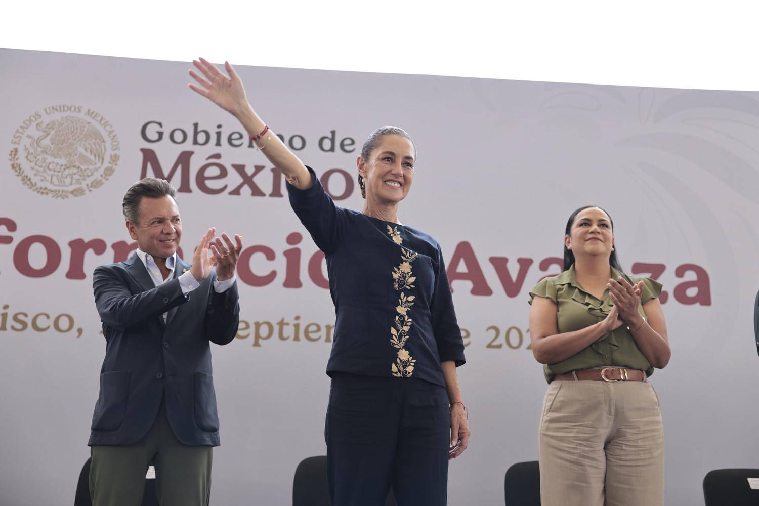 Presidenta Claudia Sheinbaum presenta avances de infraestructura, bienestar y salud en Jalisco y Colima