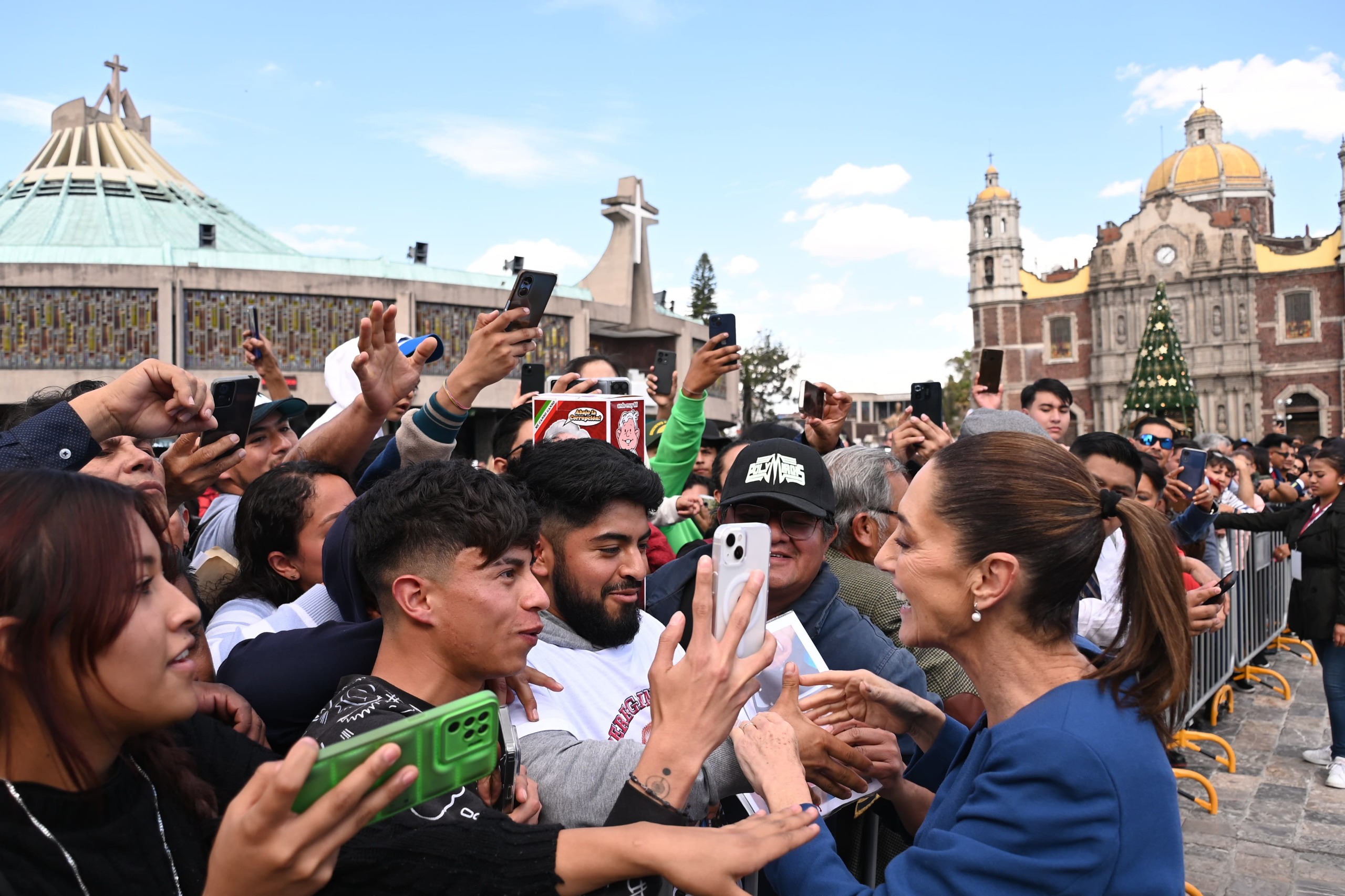 Encabeza la Presidenta Claudia Sheinbaum inicio del programa “Sí al desarme, sí a la paz” en la Basílica de Guadalupe