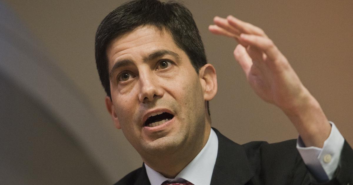 ¿Quién es Kevin Wash, nominado por Donald Trump para encabezar la Reserva Federal de EEUU?