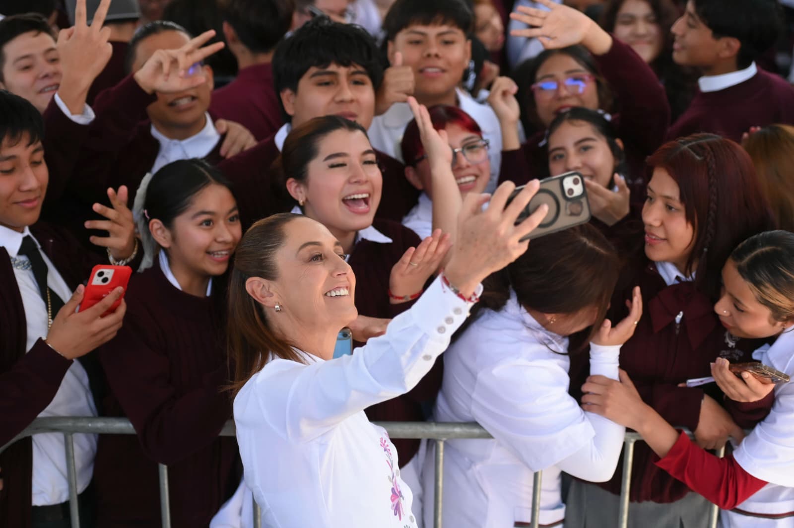 Destaca Sheinbaum legado de heroínas mexicanas e importancia de la memoria histórica en la educación