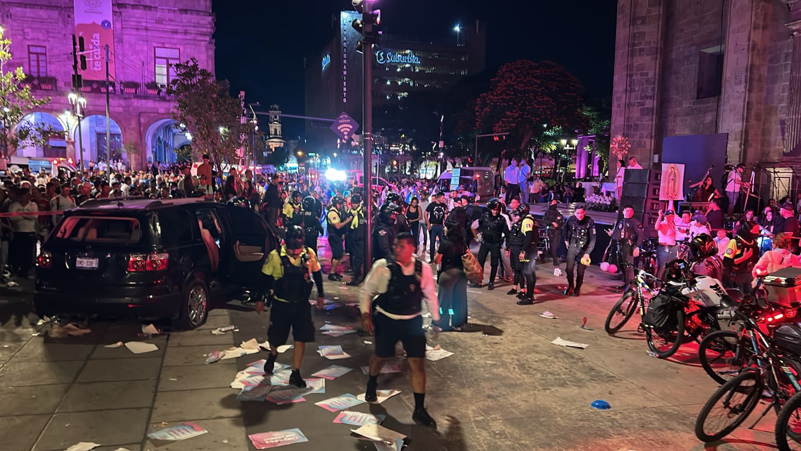 Atropellan a varias personas frente a la Catedral de Guadalajara