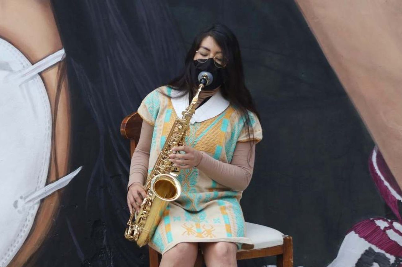 Acusa la saxofonista Elena Ríos otro atentado con detonaciones en su contra