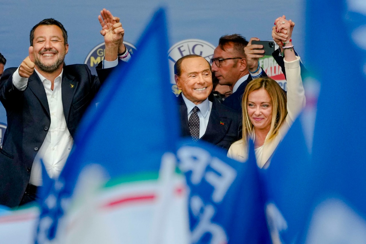La extrema derecha de Meloni triunfa en Italia