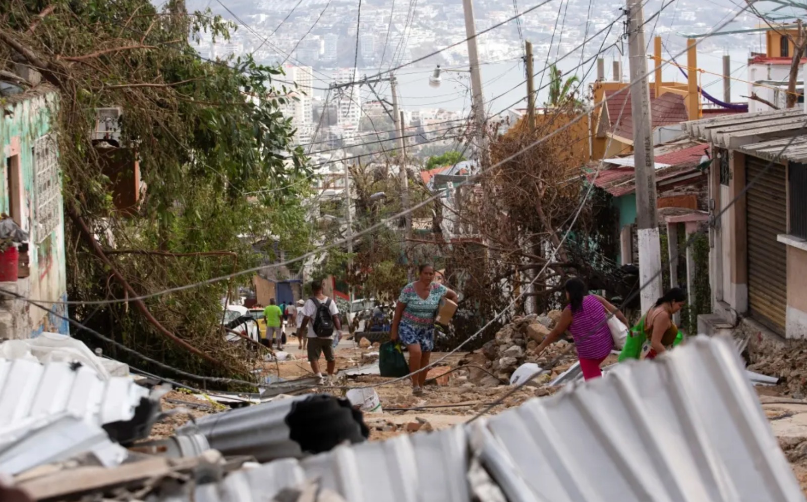 Otorgan estímulos fiscales a contribuyentes en zonas afectadas por el huracán Otis en Guerrero