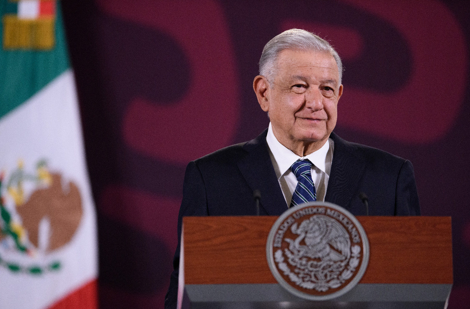 Condena López Obrador decisión de Corte en Estados Unidos de permitir la entrada en vigor de la Ley SB4