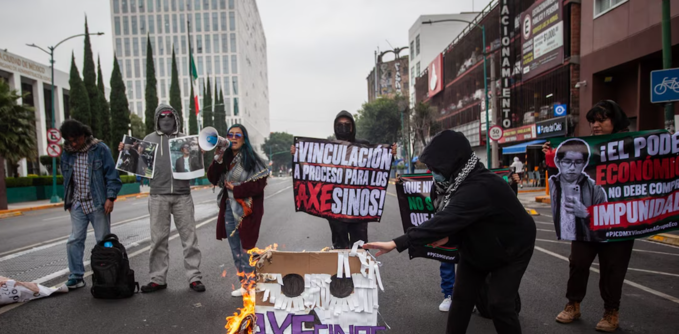 Vinculan a proceso a siete personas y tres empresas por caso Axe Ceremonia