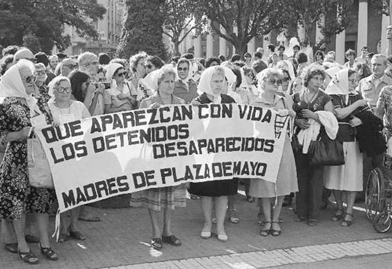 Reactivan en Argentina juicios por crímenes de lesa humanidad a 50 años del golpe de Estado de 1976