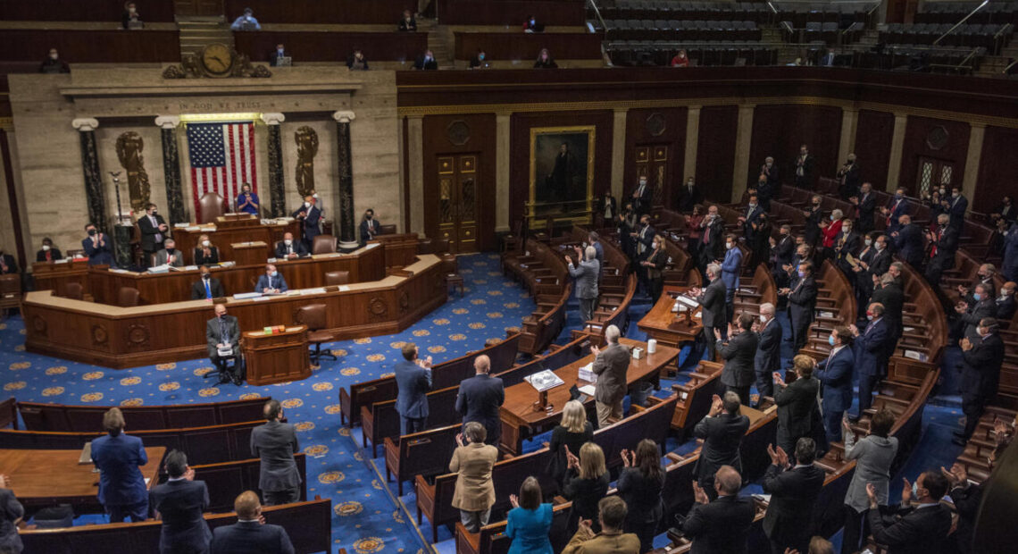 Rechaza Senado de Estados Unidos resolución para limitar acciones militares contra Irán