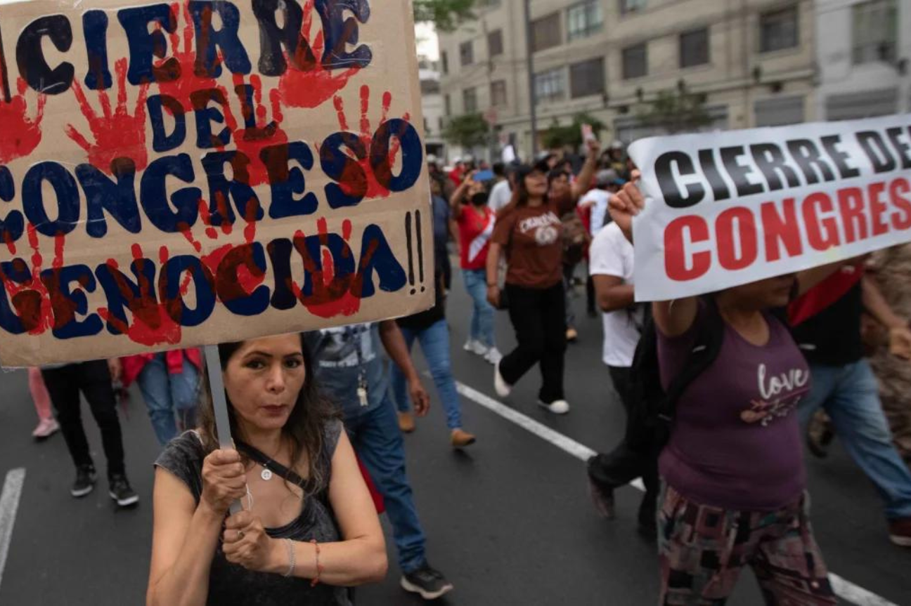 Continúan las protestas en Perú por la destitución de Dina Boluarte, incrementan los decesos de civiles