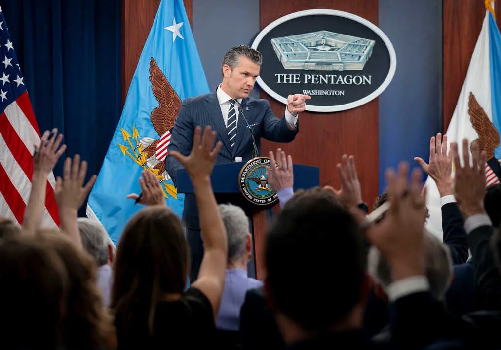 Endurece el Pentágono restricciones a la prensa pese a fallo judicial