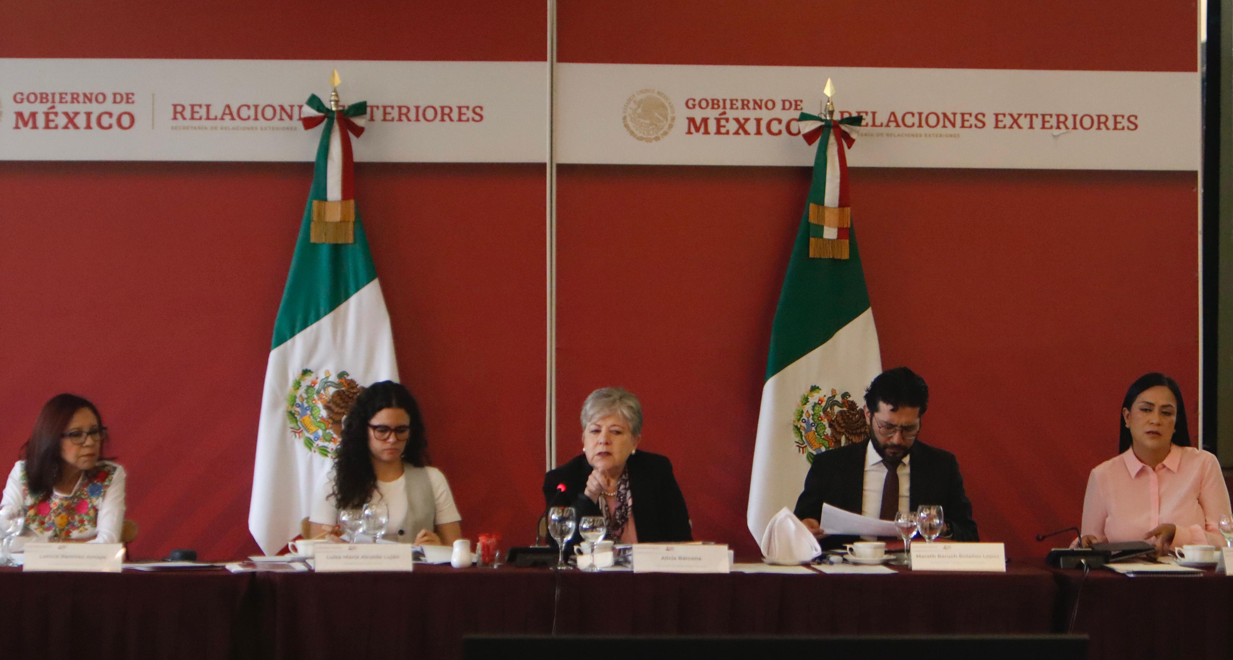 Presenta La Comisión Intersecretarial de Atención Integral en Materia Migratoria el Modelo Mexicano de Movilidad Humana