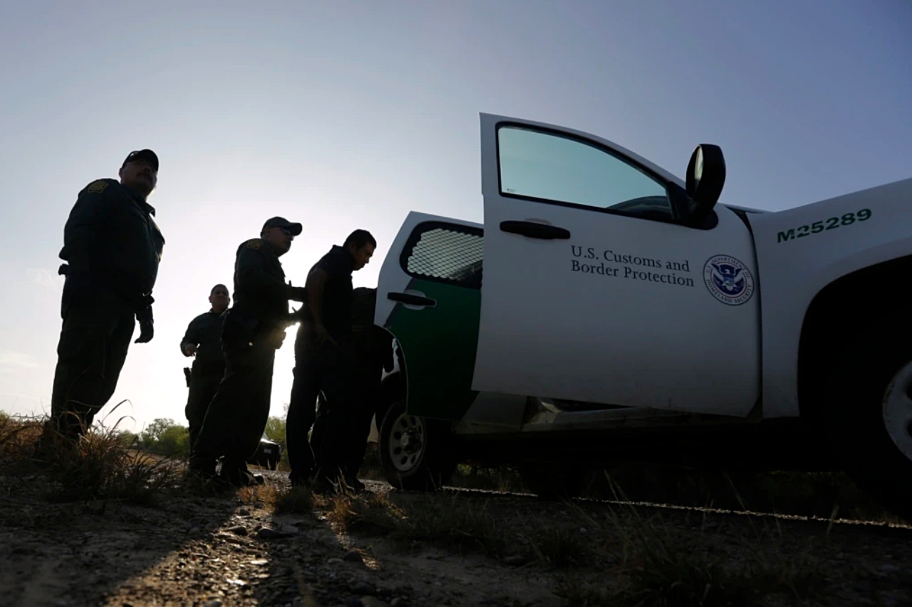 Detiene Patrulla Fronteriza de Estados Unidos a 258 migrantes