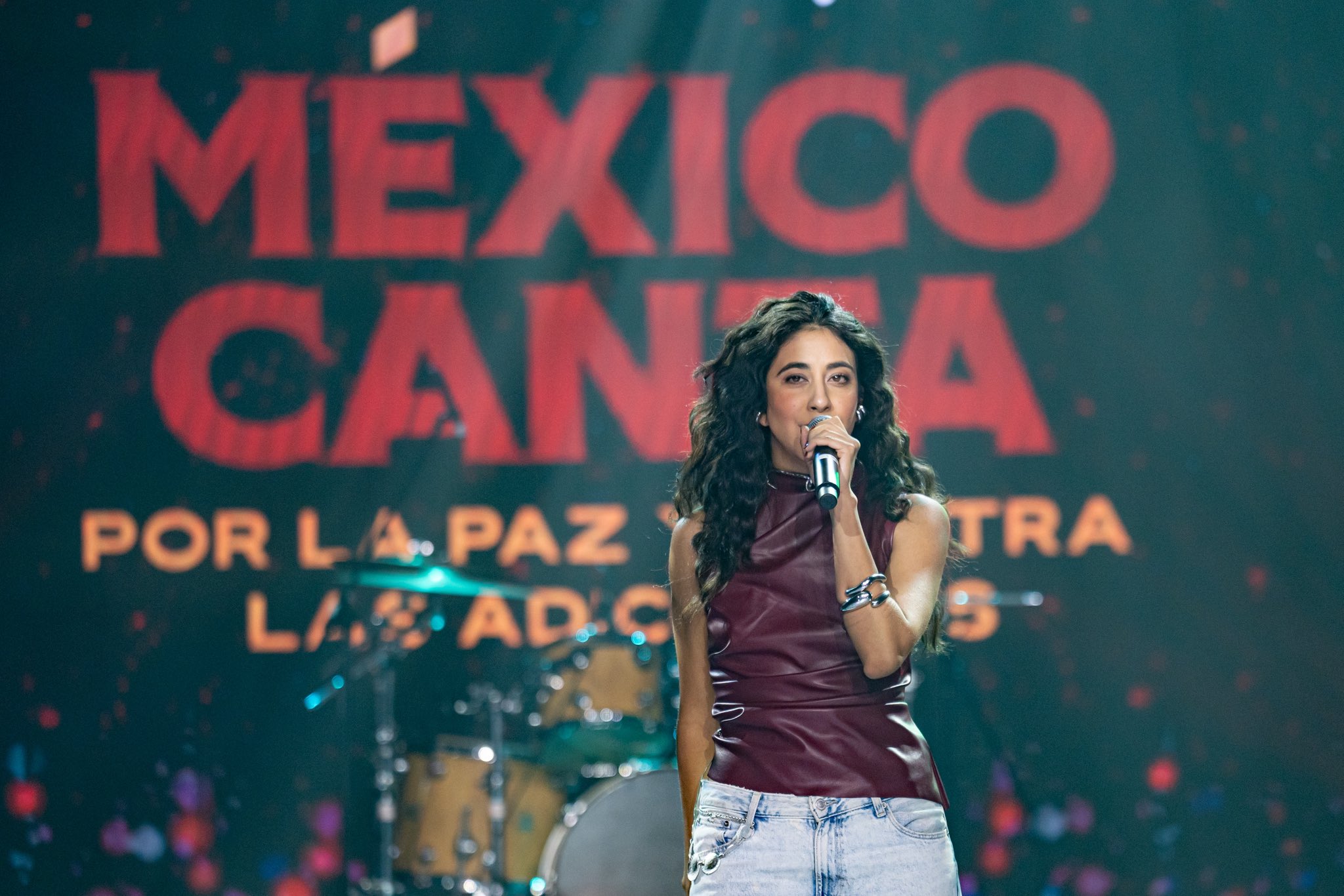 Califica Carmen María González a la final de México Canta
