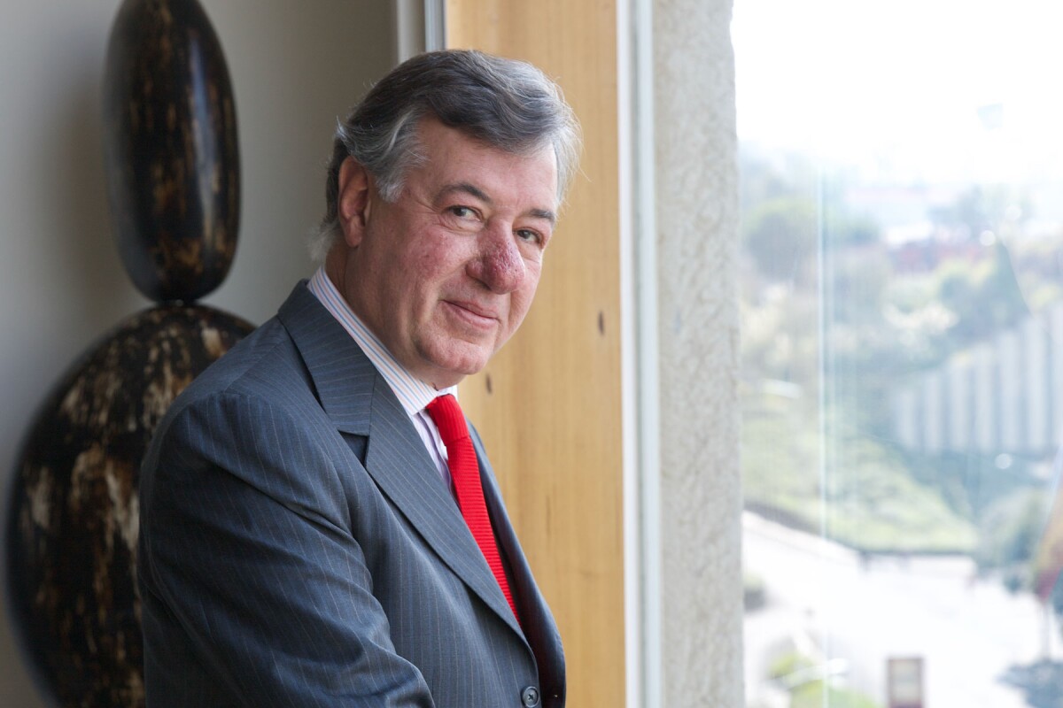 Adquiere Fernando Chico Pardo 25% de las acciones de Banamex