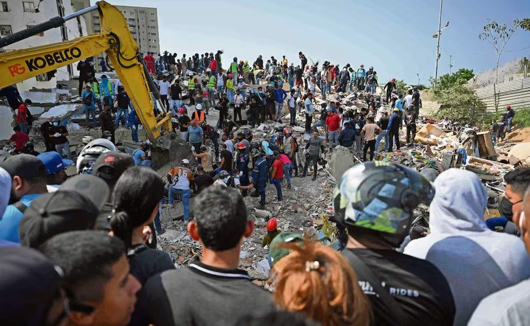 707 mil toneladas de ayuda humanitaria de 45 países arriban a Venezuela tras sismos de La Guaira