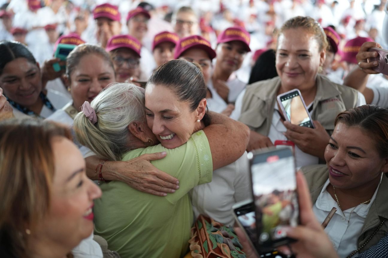 Entrega Sheinbaum apoyos del FAISPIAM y reafirma compromiso con pueblos indígenas de Nayarit