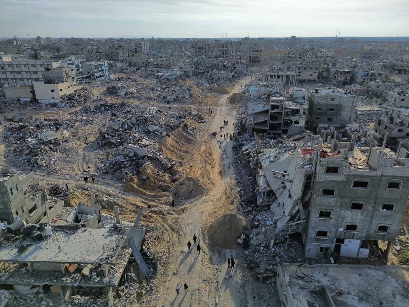 Hambruna, genocidio y una mentira de paz que nubla el paisaje del 2026 en Gaza: Un recuento de la invasión israelí en 2025