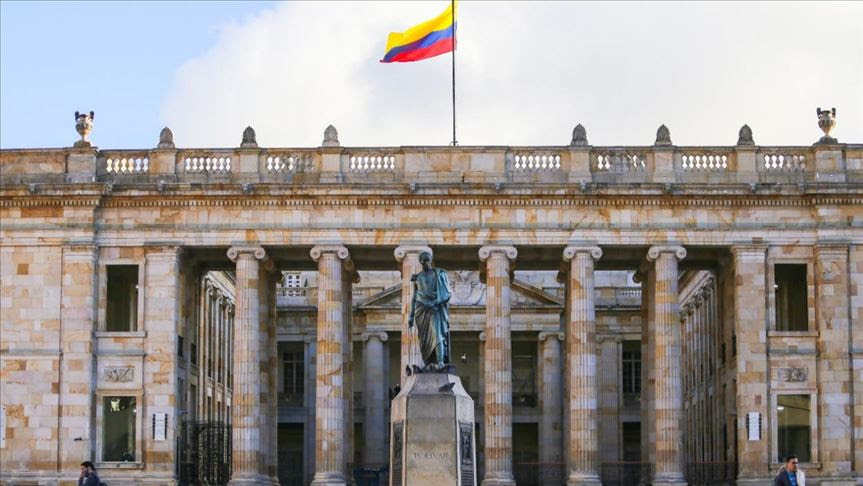 Aprueba Colombia reforma pensional para proteger a los más vulnerables