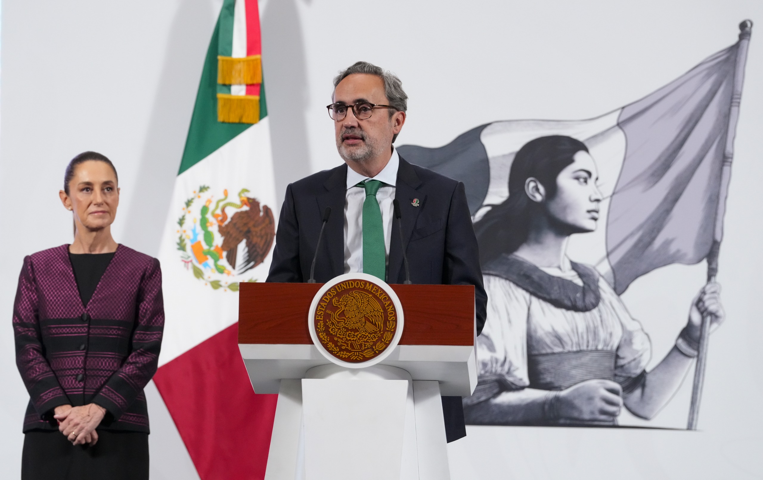 Invertirá Heineken 2,750 millones de dólares en México y construirá una nueva planta cervecera