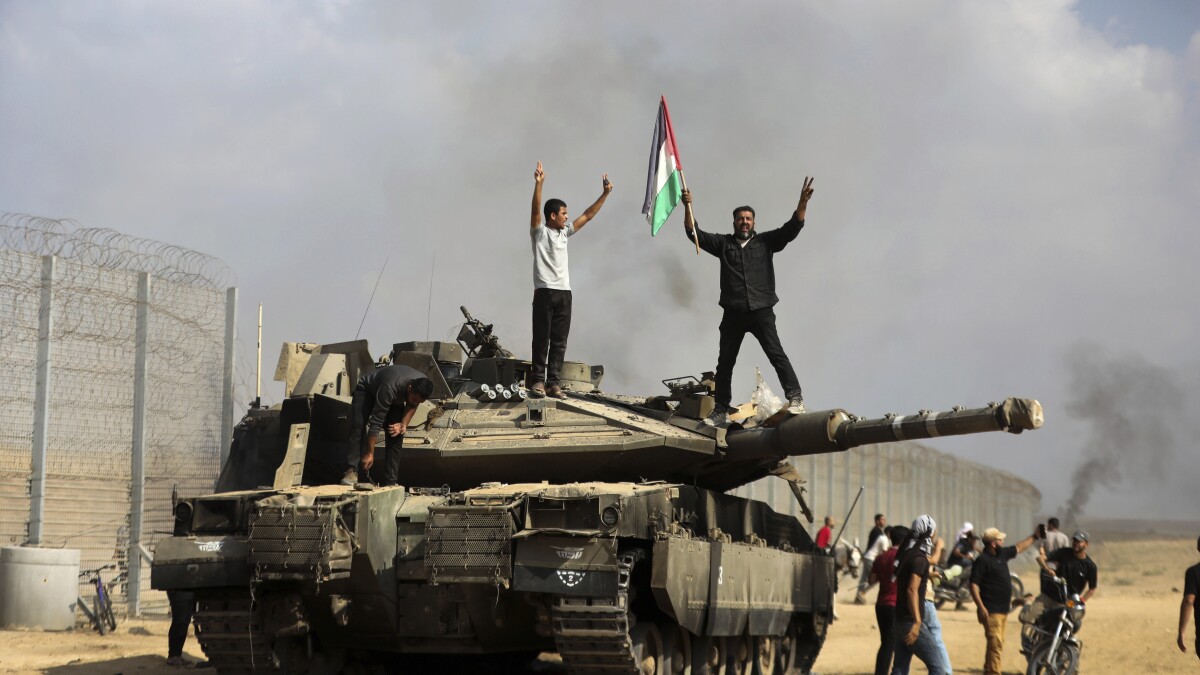 Suman más de mil muertos tras enfrentamientos entre Israel y Hamás